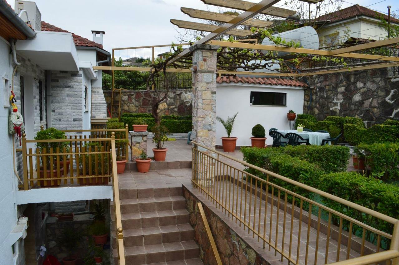 Vila Ss Kekezi Villa Gjirokaster Exterior photo